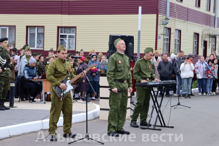 9 мая в районном центре прошли торжества, посвященные 80-летию Победы в Великой Отечественной войне.