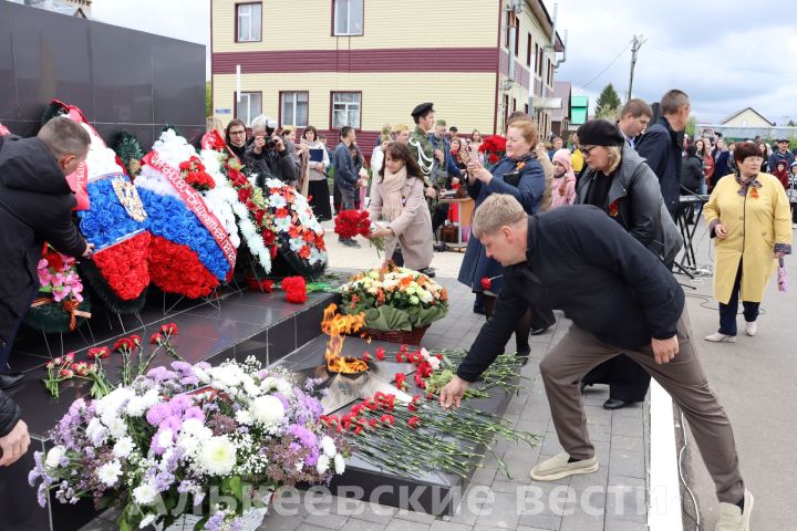 9 мая в районном центре прошли торжества, посвященные 80-летию Победы в Великой Отечественной войне.