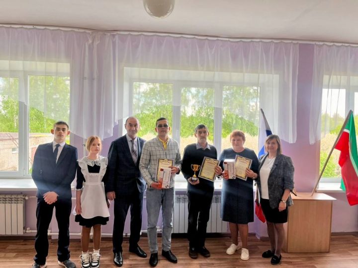 В Алпаровской школе прошел шахматный турнир