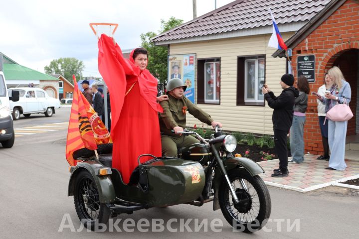 Әлки районында Бөек Җиңү көнен билгеләп үттеләр