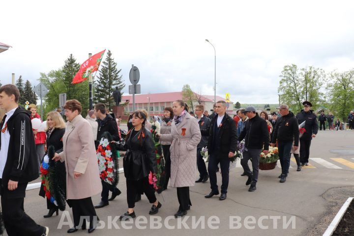 Әлки районында Бөек Җиңү көнен билгеләп үттеләр