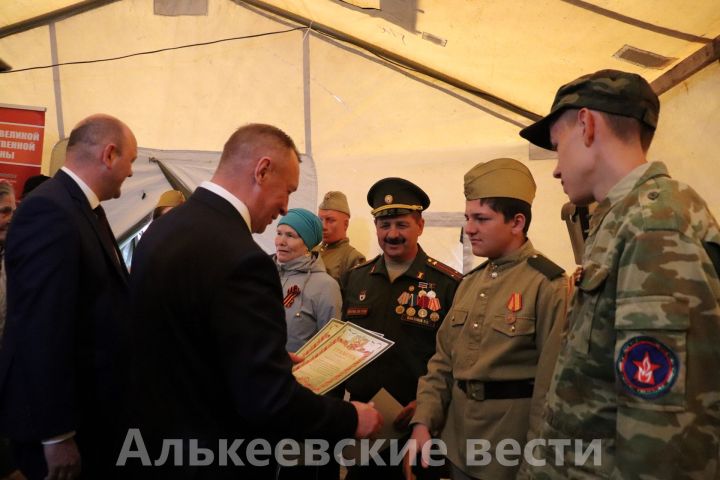 Әлки районында Бөек Җиңү көнен билгеләп үттеләр