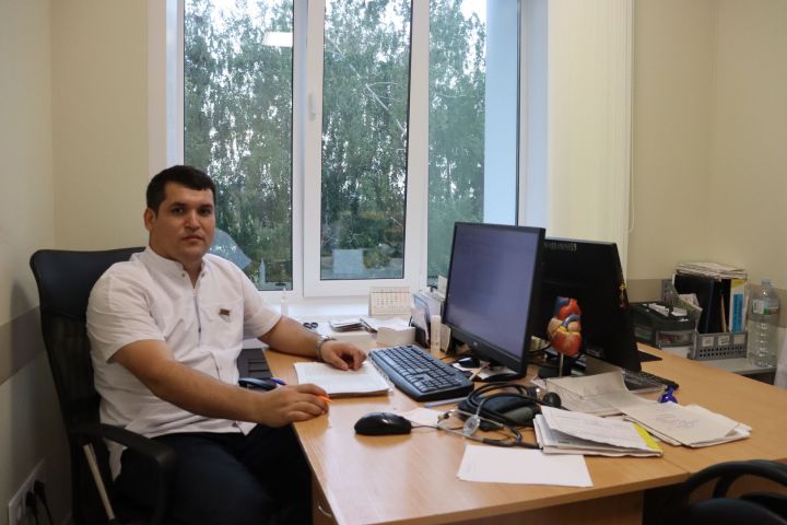 Базарлы Матак үзәк хастаханәсендә Шуһрат Усмонзода макталып эшли