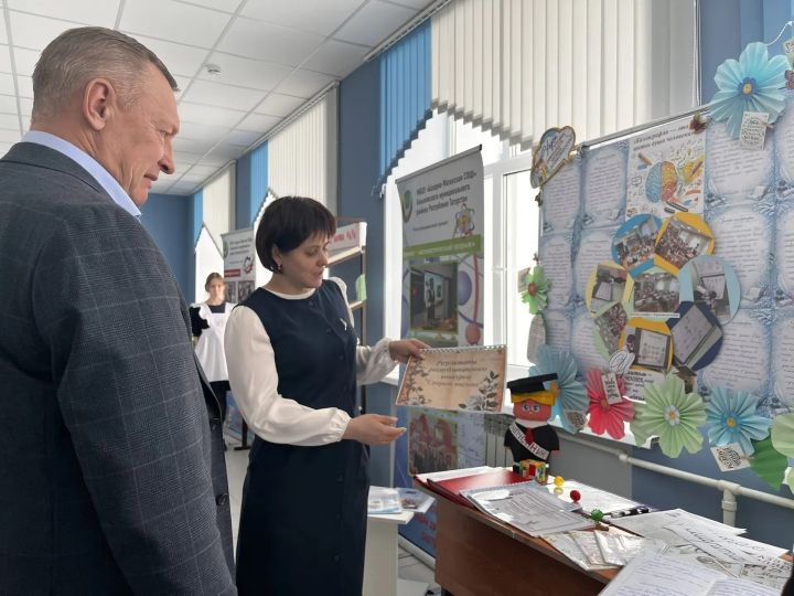 Әлки районында «Цифрлы белем бирү технологияләре» исемле муниципаль симпозиум үткәрелде