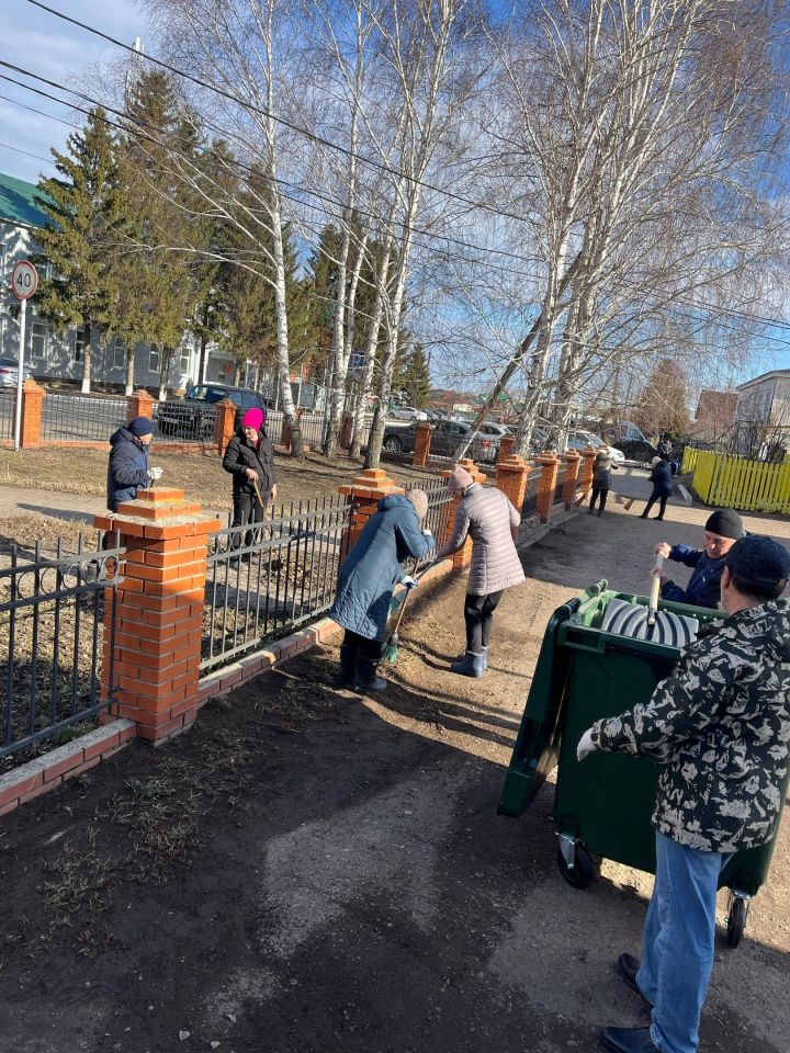 В Алькеевском районе проходит санитарно-эколо­гический двухмесячник