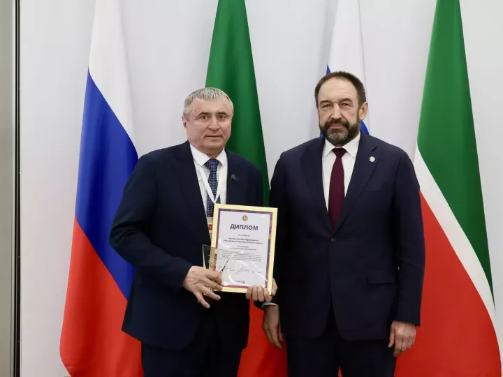 Әлки районына ТР Премьер министры Алексей Песошин бүләк тапшырды