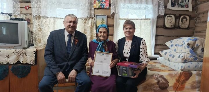 Борискинода яшәүче Наталья Амуковага 97 яшь тулды